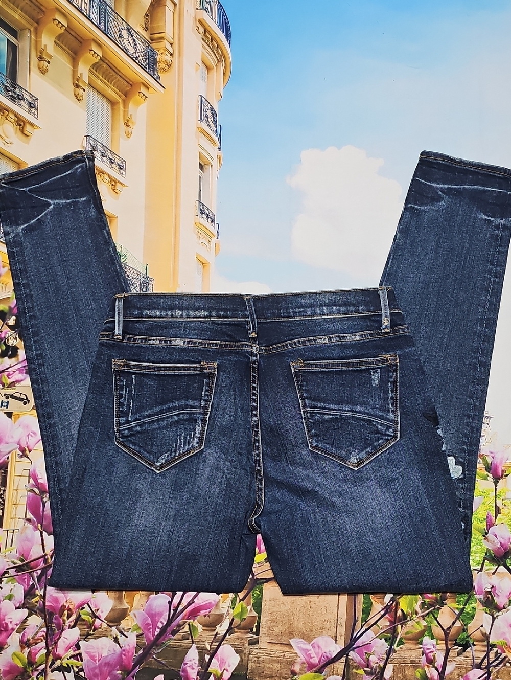 Driftwood Floral Marilyn Jeans Size 30 - Picture 6 of 6